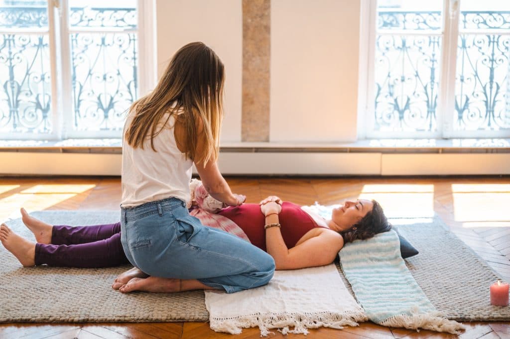 Massage Rebozo par Joanne Doula à Châtillon